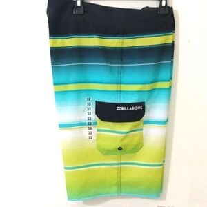 BILLABONG CARGO BLACK LIME STRIPE BOARD SHORTS SWIM TRUNKS SIZE 32 NWT